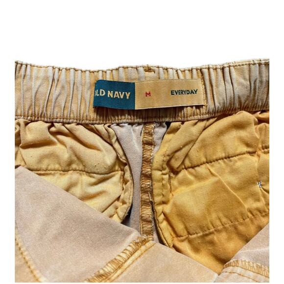 Old Navy Hi Waisted OGC Sunflower Gold Chino Shorts 3.5" inseam SZ Medium - GUC - Picture 4 of 9